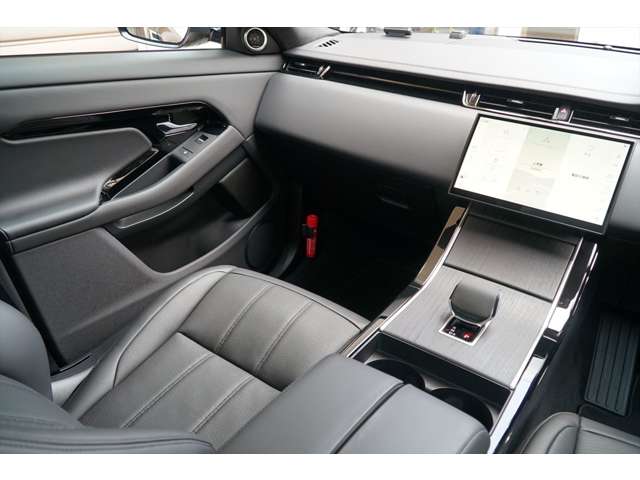 ランドローバー レンジローバーイヴォーク オートバイオグラフィ ２．０Ｌ Ｐ２５０ ４ＷＤ R6年 (関東) 99