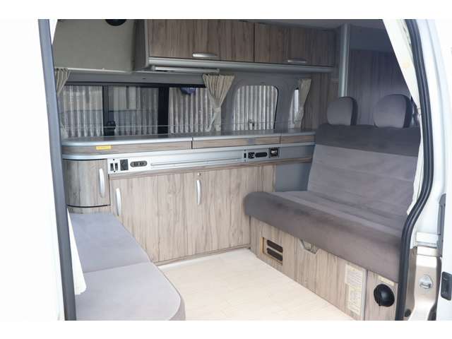 トヨタ ハイエースバン キャンピングカーファーストカスタム２ＷＤ H21年 (東北) 99
