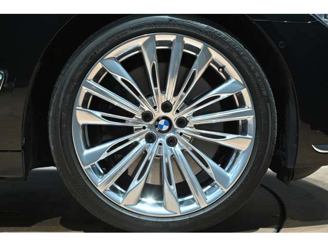 ＢＭＷ ７シリーズ Ｍ７６０ＬＩ Ｘドライブ Ｖ１２ エクセレンス ４ＷＤ H29年 (関東) 99