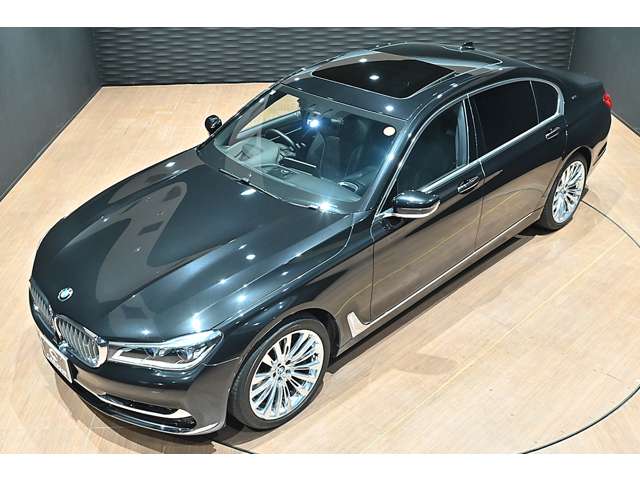 ＢＭＷ ７シリーズ Ｍ７６０ＬＩ Ｘドライブ Ｖ１２ エクセレンス ４ＷＤ H29年 (関東) 99