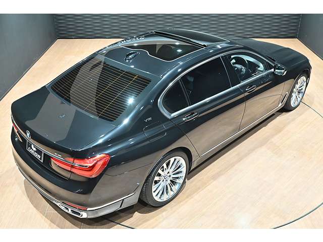 ＢＭＷ ７シリーズ Ｍ７６０ＬＩ Ｘドライブ Ｖ１２ エクセレンス ４ＷＤ H29年 (関東) 99