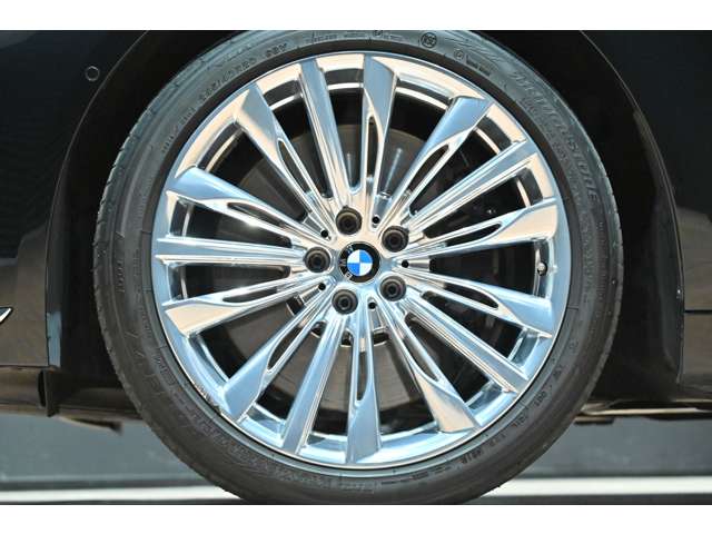 ＢＭＷ ７シリーズ Ｍ７６０ＬＩ Ｘドライブ Ｖ１２ エクセレンス ４ＷＤ H29年 (関東) 99