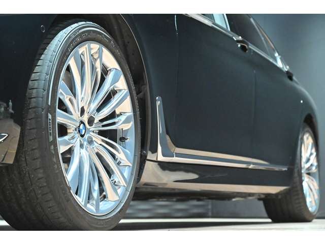ＢＭＷ ７シリーズ Ｍ７６０ＬＩ Ｘドライブ Ｖ１２ エクセレンス ４ＷＤ H29年 (関東) 99