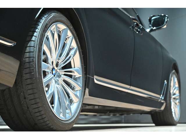 ＢＭＷ ７シリーズ Ｍ７６０ＬＩ Ｘドライブ Ｖ１２ エクセレンス ４ＷＤ H29年 (関東) 99