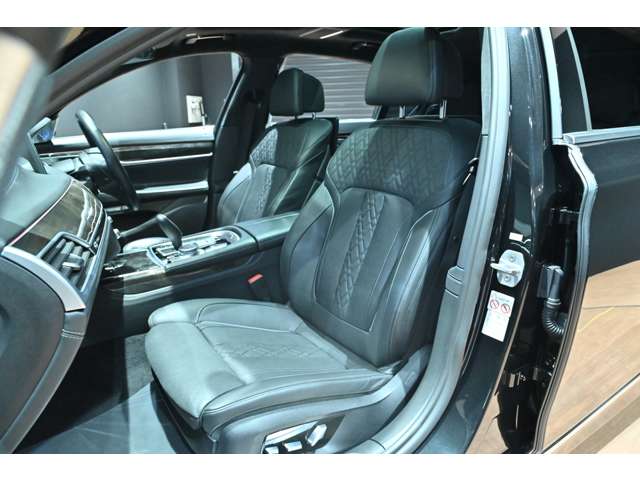 ＢＭＷ ７シリーズ Ｍ７６０ＬＩ Ｘドライブ Ｖ１２ エクセレンス ４ＷＤ H29年 (関東) 99