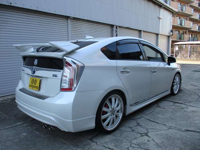 トヨタ プリウス １．８ Ｓ ツーリングセレクション H23年 (近畿) 99