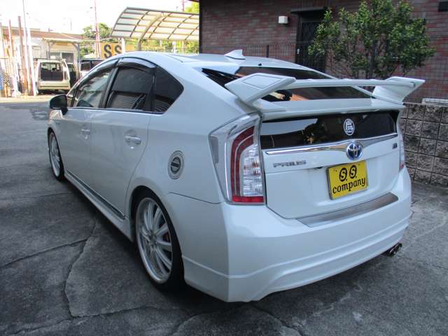 トヨタ プリウス １．８ Ｓ ツーリングセレクション H23年 (近畿) 99
