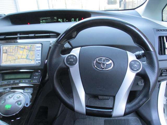 トヨタ プリウス １．８ Ｓ ツーリングセレクション H23年 (近畿) 99