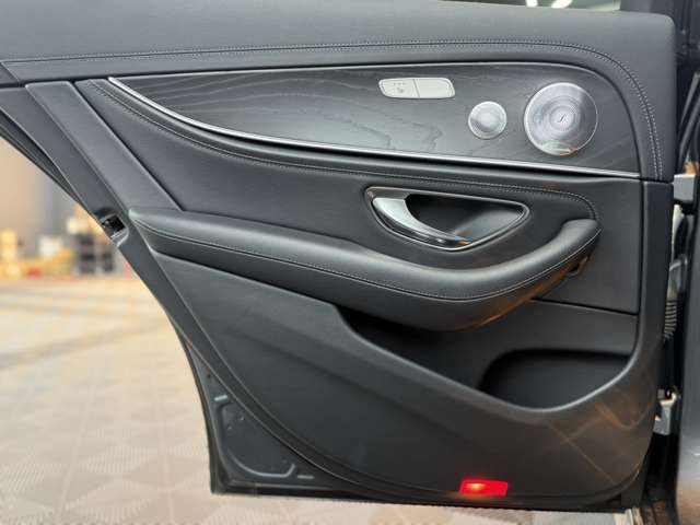 メルセデスベンツ Ｅクラス Ｅ２２０Ｄ アバンギャルド ＡＭＧライン ディーゼルターボ R1年 (関東) 99