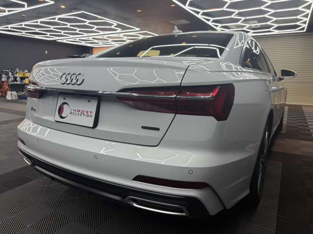 アウディ Ａ６ ５５ ＴＦＳＩ クワトロ デビューパッケージ ４ＷＤ R1年 (関東) 99