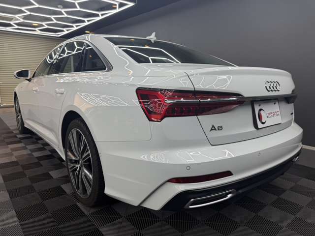 アウディ Ａ６ ５５ ＴＦＳＩ クワトロ デビューパッケージ ４ＷＤ R1年 (関東) 99