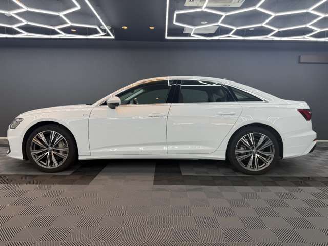 アウディ Ａ６ ５５ ＴＦＳＩ クワトロ デビューパッケージ ４ＷＤ R1年 (関東) 99