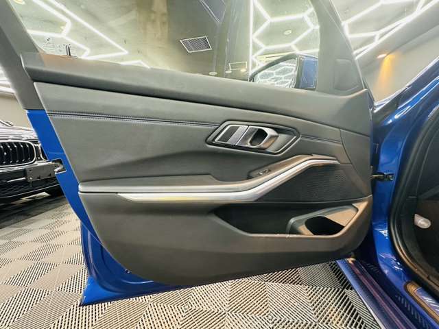 ＢＭＷ ３シリーズ ３３０ｉ　Ｍスポーツ R1年 (関東) 99