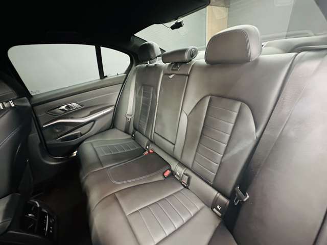 ＢＭＷ ３シリーズ ３３０ｉ　Ｍスポーツ R1年 (関東) 99