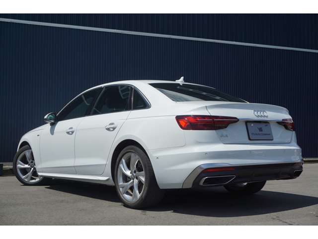 アウディ Ａ４ ３５　ＴＦＳＩ　Ｓライン R2年 (関東) 99