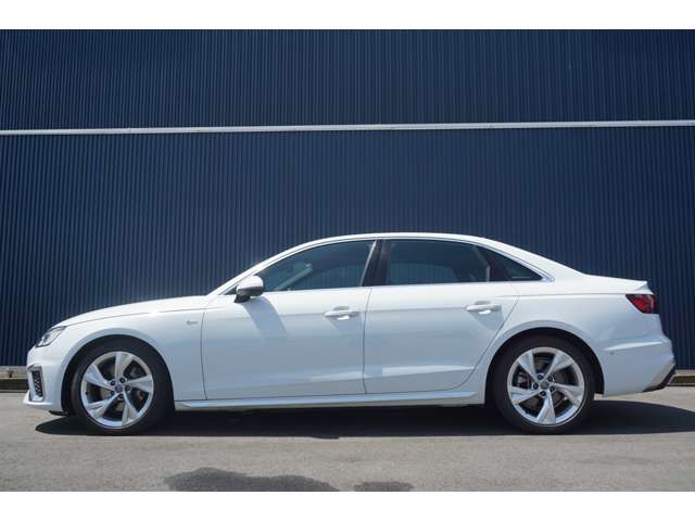アウディ Ａ４ ３５　ＴＦＳＩ　Ｓライン R2年 (関東) 99