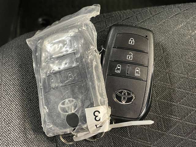 トヨタ ヴォクシー １．８ ハイブリッド Ｓ－Ｇ R4年 (甲信越・北陸) 99