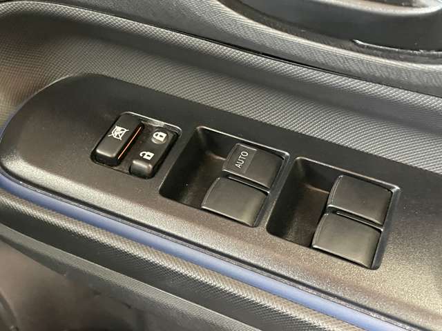トヨタ アクア １．５ Ｓ H27年 (甲信越・北陸) 99