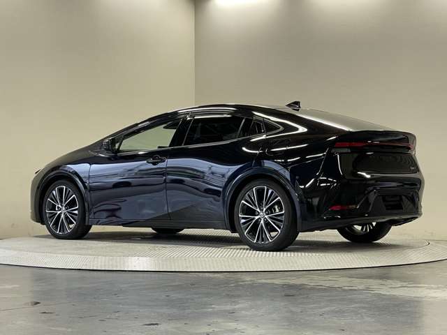 トヨタ プリウス ２．０ Ｚ R5年 (甲信越・北陸) 99