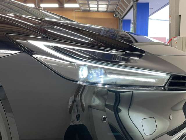 トヨタ プリウス ２．０ Ｚ R5年 (甲信越・北陸) 99