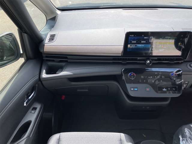 日産 セレナ １．４ Ｅ－ＰＯＷＥＲ ハイウェイスターＶ R8年 (東海) 99