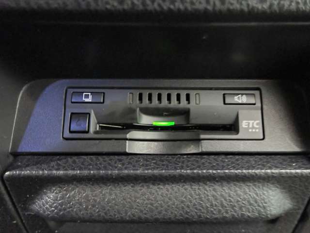 トヨタ エスクァイア ２．０ ＧＩ ブラック テーラード H29年 (近畿) 99