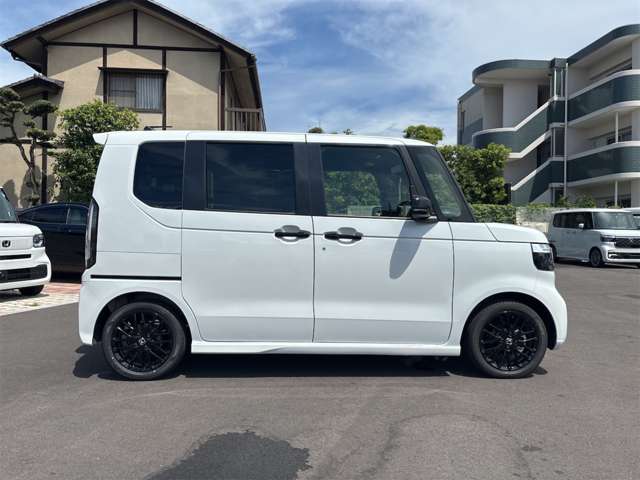 ホンダ Ｎ　ＢＯＸ カスタム ６６０ ターボ ブラック スタイル R7年 (九州・沖縄) 99