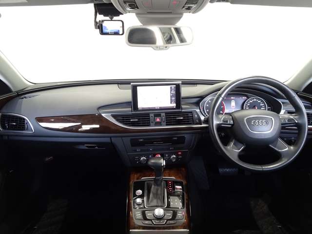 アウディ Ａ６　アバント ２．８ ＦＳＩ クワトロ ４ＷＤ H25年 (関東) 99