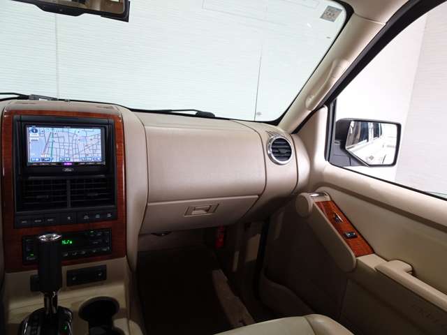 フォード エクスプローラー Ｖ８ エディバウアー ４ＷＤ H20年 (関東) 99