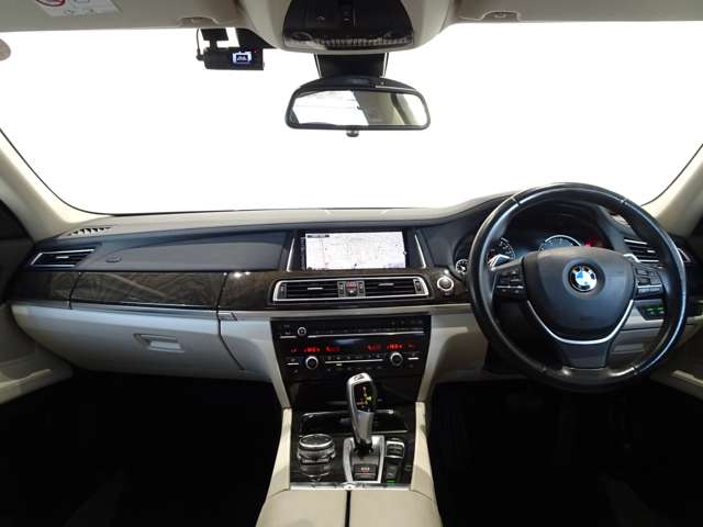 ＢＭＷ ７シリーズ ７４０ｉ　エグゼクティブ　エディション H27年 (関東) 99