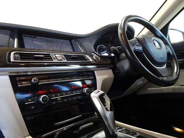 ＢＭＷ ７シリーズ ７４０ｉ　エグゼクティブ　エディション H27年 (関東) 99