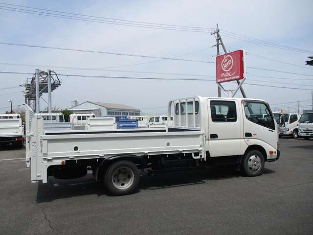 日野自動車 デュトロ Ｗキャブ H25年 (東海) 99