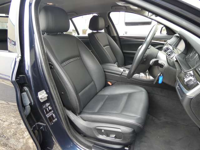 ＢＭＷ ５シリーズ ５２３ｉ　ラグジュアリー H27年 (関東) 99