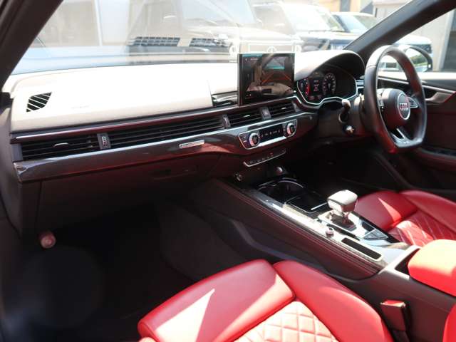 アウディ Ｓ４　アバント ３．０ ４ＷＤ R3年 (関東) 99