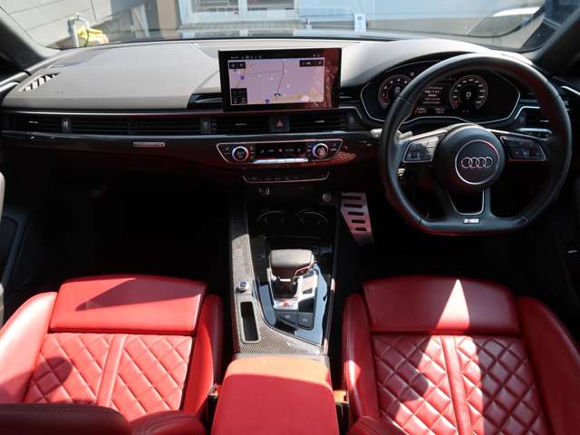 アウディ Ｓ４　アバント ３．０ ４ＷＤ R3年 (関東) 99