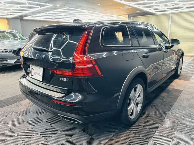 ボルボ Ｖ６０クロスカントリー Ｂ５ ＡＷＤ ４ＷＤ R3年 (関東) 99