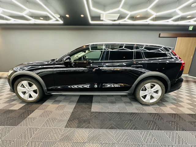 ボルボ Ｖ６０クロスカントリー Ｂ５ ＡＷＤ ４ＷＤ R3年 (関東) 99