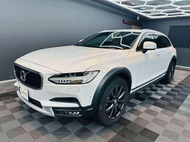 ボルボ Ｖ９０クロスカントリー Ｔ５ ＡＷＤ モメンタム ４ＷＤ H30年 (関東) 99