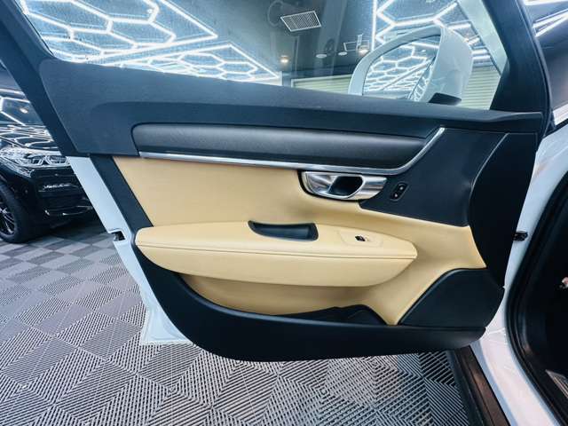 ボルボ Ｖ９０クロスカントリー Ｔ５ ＡＷＤ モメンタム ４ＷＤ H30年 (関東) 99