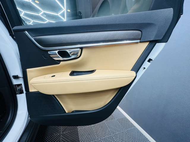 ボルボ Ｖ９０クロスカントリー Ｔ５ ＡＷＤ モメンタム ４ＷＤ H30年 (関東) 99