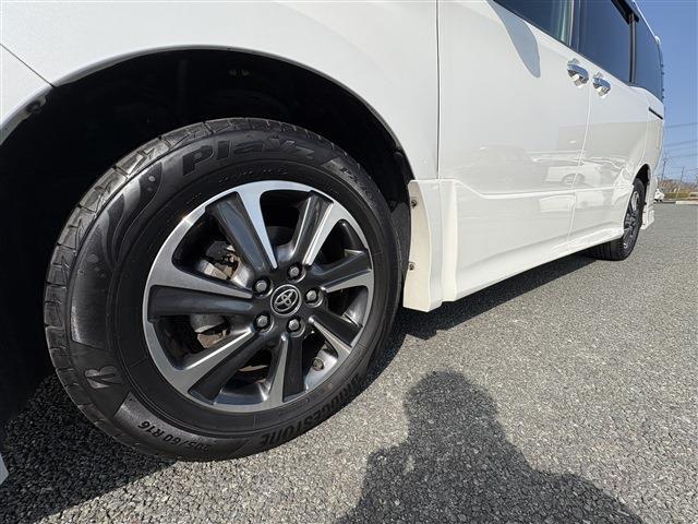 トヨタ ヴォクシー ２．０ ＺＳ 煌ＩＩ R1年 (九州・沖縄) 99