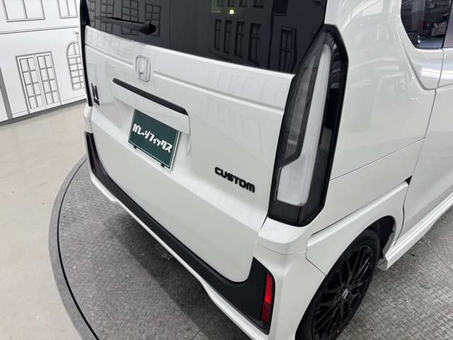 ホンダ Ｎ　ＢＯＸ カスタム ６６０ ターボ ブラック スタイル R8年 (甲信越・北陸) 99