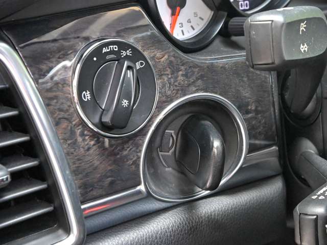 ポルシェ パナメーラ ４Ｓ ＰＤＫ ４ＷＤ H24年 (関東) 99