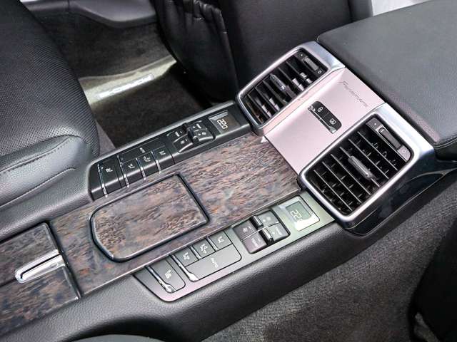 ポルシェ パナメーラ ４Ｓ ＰＤＫ ４ＷＤ H24年 (関東) 99