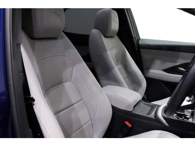 ジャガー Ｅペイス Ｒダイナミック ＳＥ ２．０Ｌ Ｐ２５０ ４ＷＤ R3年 (関東) 99