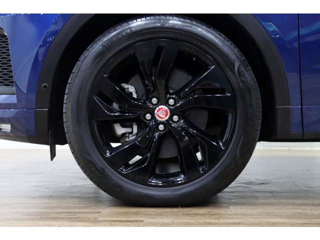 ジャガー Ｅペイス Ｒダイナミック ＳＥ ２．０Ｌ Ｐ２５０ ４ＷＤ R3年 (関東) 99