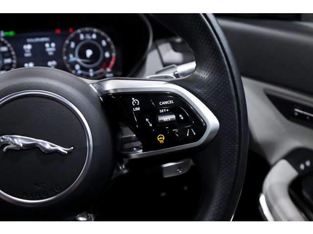 ジャガー Ｅペイス Ｒダイナミック ＳＥ ２．０Ｌ Ｐ２５０ ４ＷＤ R3年 (関東) 99