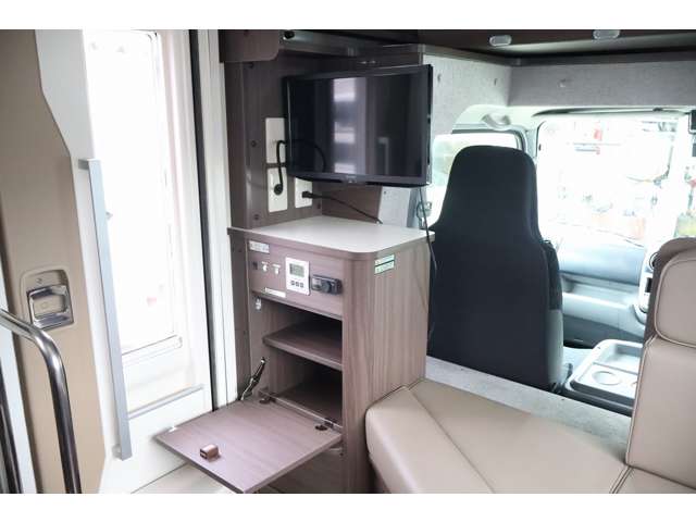 トヨタ カムロード キャンピングカーナッツＲＶクレア５．３Ｘ R6年 (東北) 99