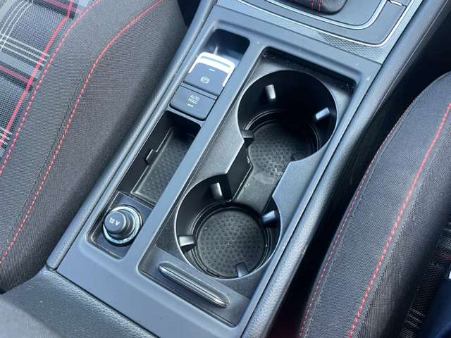 フォルクスワーゲン ゴルフ ＧＴＩ H27年 (関東) 99