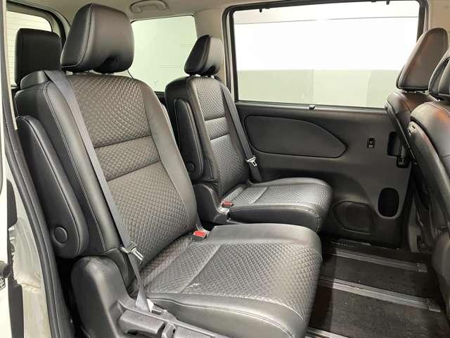 日産 セレナ １．２ Ｅ－ＰＯＷＥＲ ハイウェイスター Ｖ R4年 (近畿) 99